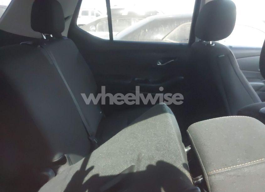 Photo 8 of 2021 Chevrolet Traverse FWD LS (VIN 1GNERFKW4MJ246475)