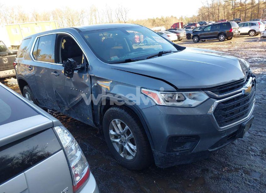 2019 Chevrolet Traverse LS (VIN 1GNERFKW5KJ152201) main photo