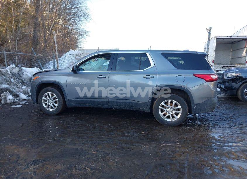 Photo 14 of 2019 Chevrolet Traverse LS (VIN 1GNERFKW5KJ152201)