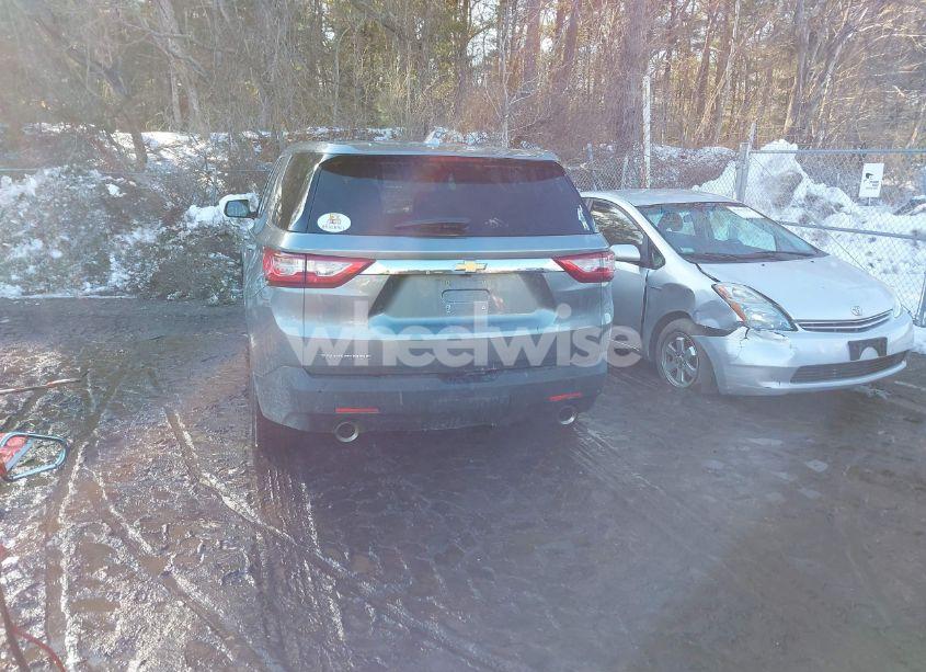 Photo 16 of 2019 Chevrolet Traverse LS (VIN 1GNERFKW5KJ152201)
