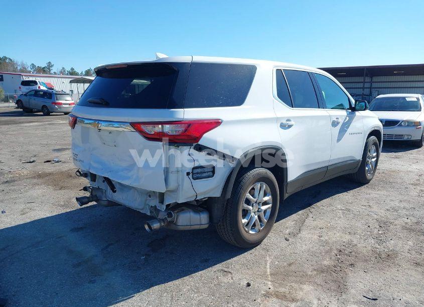 Photo 4 of 2020 Chevrolet Traverse FWD LS (VIN 1GNERFKW5LJ253675)