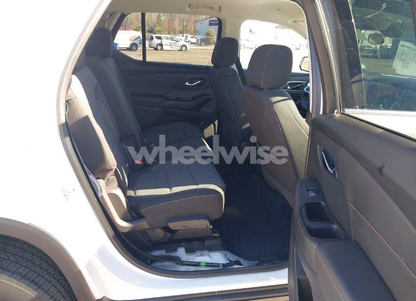 Photo 8 of 2020 Chevrolet Traverse FWD LS (VIN 1GNERFKW5LJ253675)