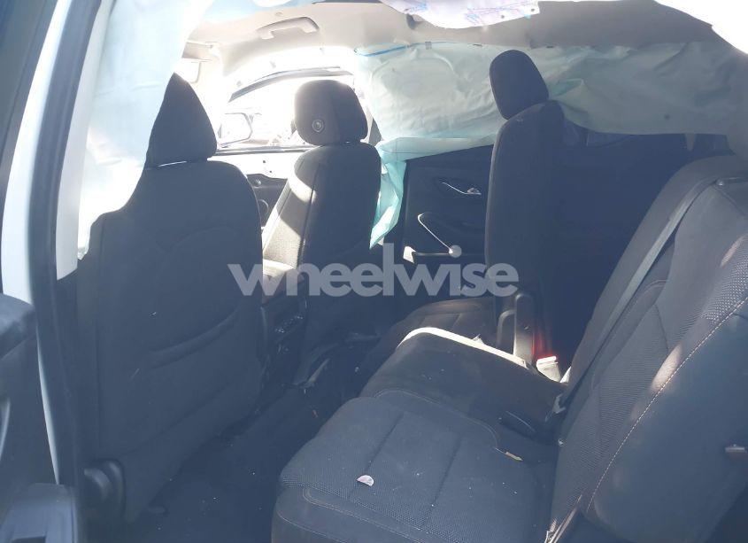 Photo 8 of 2021 Chevrolet Traverse FWD LS (VIN 1GNERFKW5MJ190403)