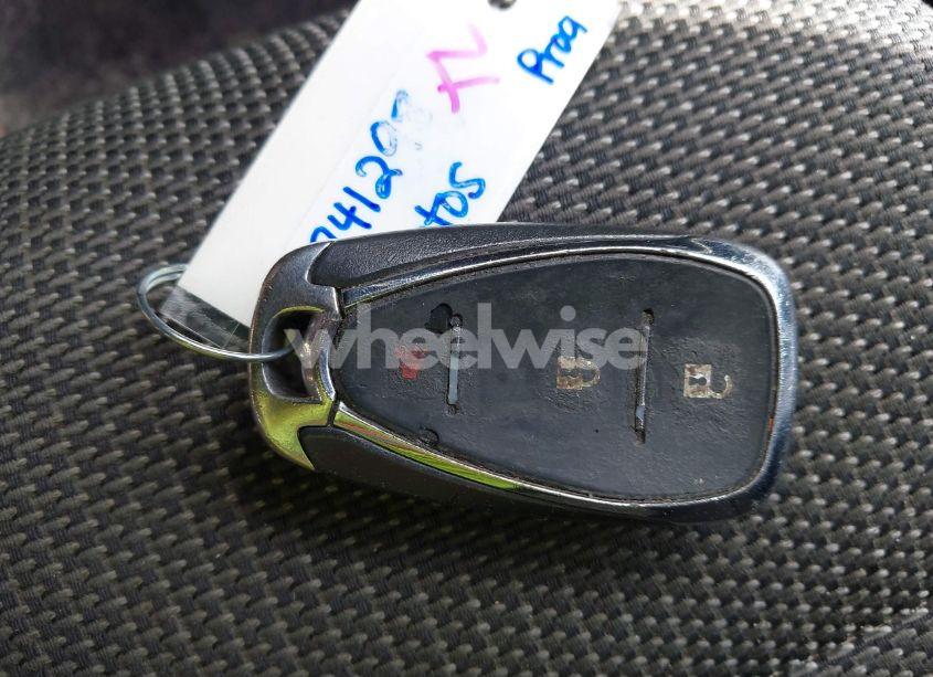 Photo 11 of 2018 Chevrolet Traverse LS (VIN 1GNERFKW6JJ106701)