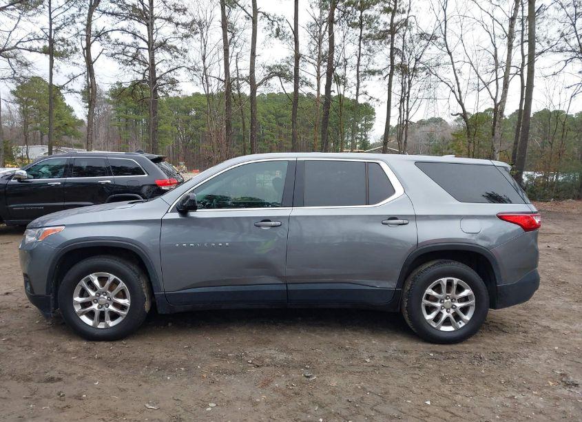 Photo 14 of 2019 Chevrolet Traverse LS (VIN 1GNERFKW6KJ126268)