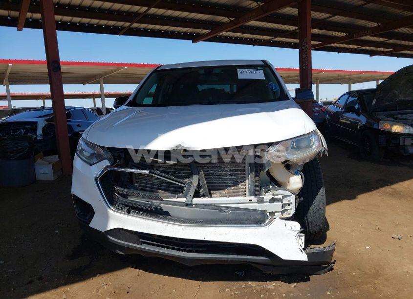 Photo 6 of 2019 Chevrolet Traverse LS (VIN 1GNERFKW6KJ159531)