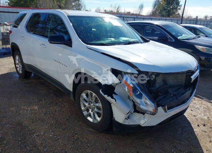 2019 Chevrolet Traverse LS (VIN 1GNERFKW6KJ269768) main photo