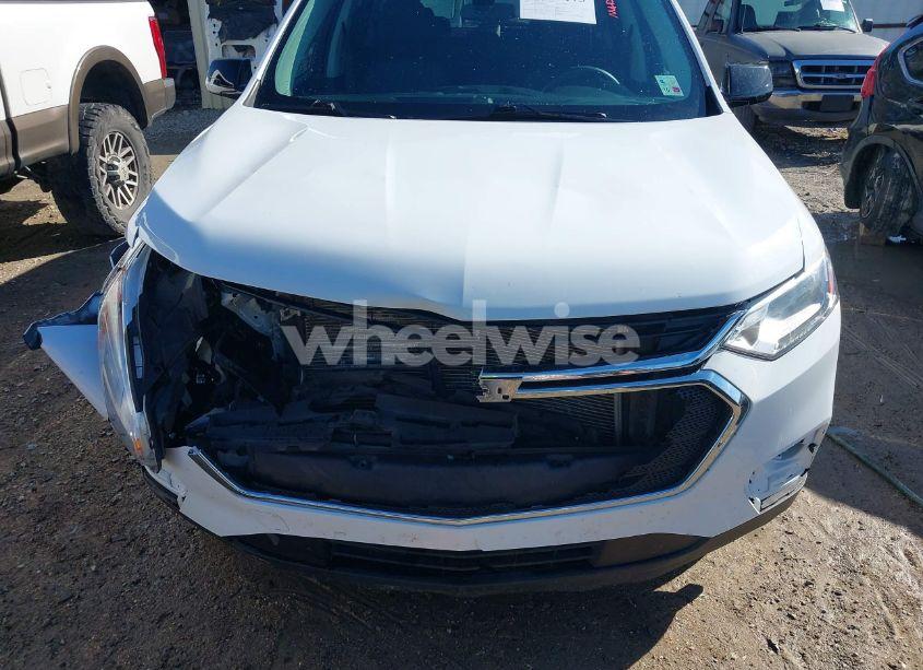 Photo 12 of 2019 Chevrolet Traverse LS (VIN 1GNERFKW6KJ269768)