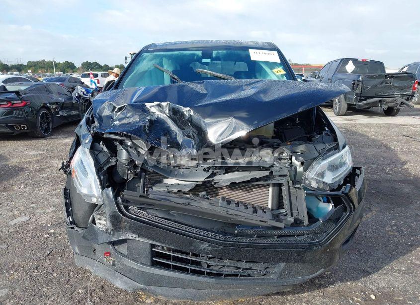 Photo 6 of 2019 Chevrolet Traverse LS (VIN 1GNERFKW6KJ270368)