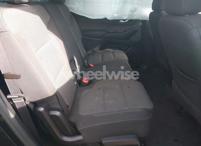 Photo 8 of 2019 Chevrolet Traverse LS (VIN 1GNERFKW6KJ270368)