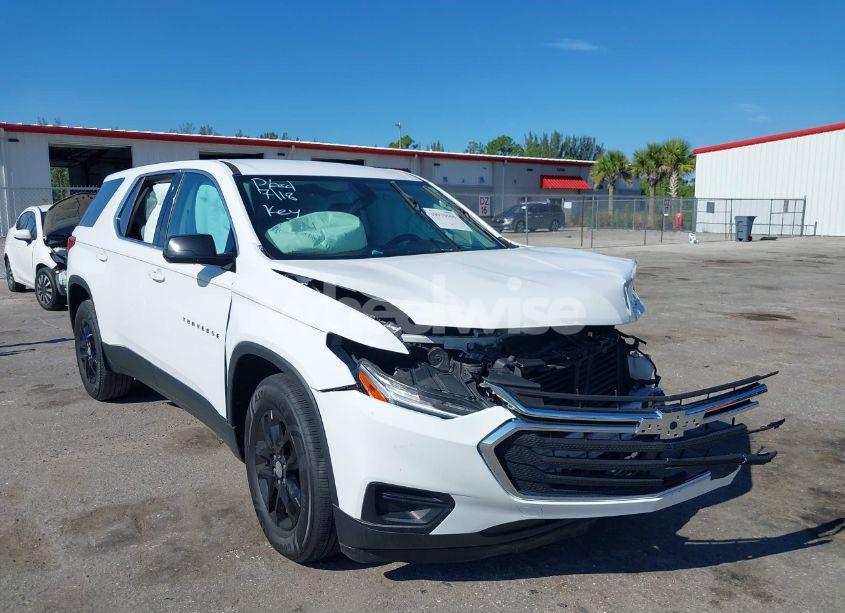 2019 Chevrolet Traverse LS (VIN 1GNERFKW6KJ295870) main photo