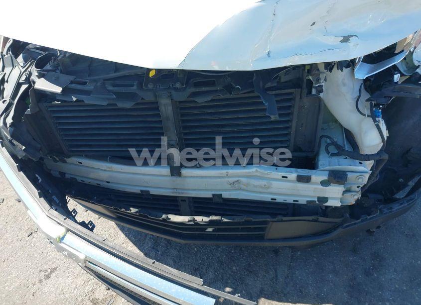 Photo 21 of 2019 Chevrolet Traverse LS (VIN 1GNERFKW6KJ295870)