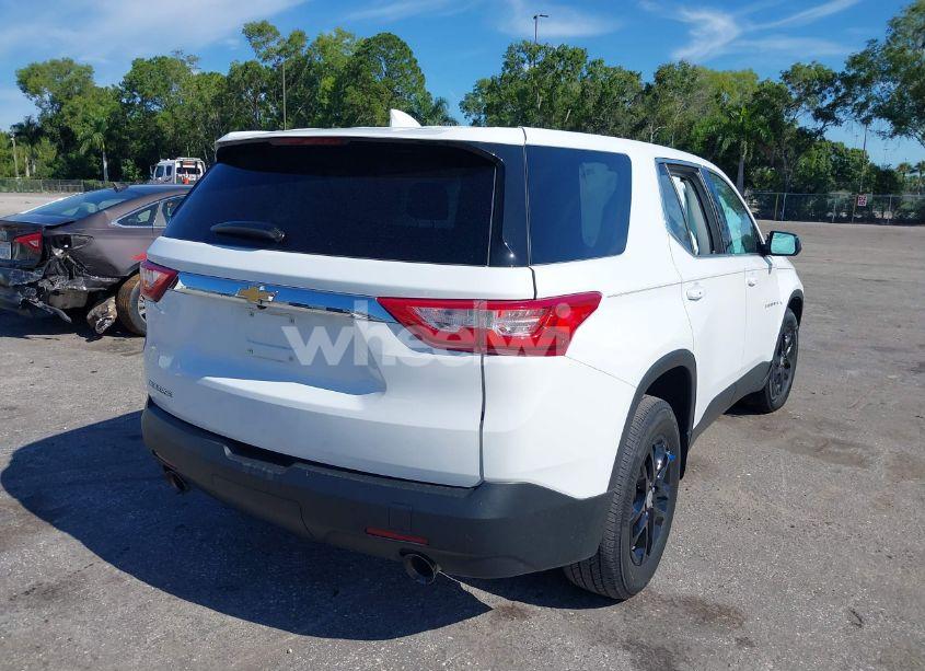 Photo 4 of 2019 Chevrolet Traverse LS (VIN 1GNERFKW6KJ295870)