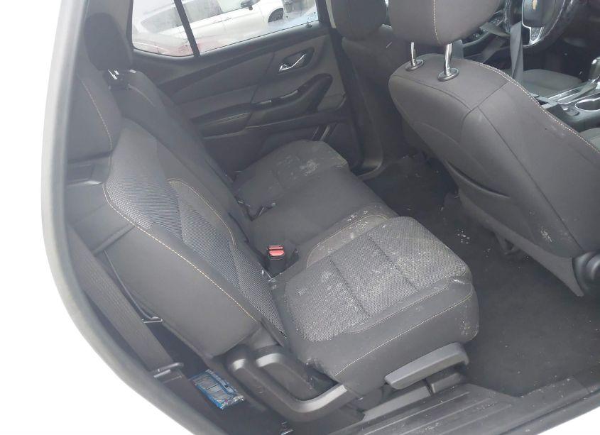 Photo 8 of 2020 Chevrolet Traverse FWD LS (VIN 1GNERFKW6LJ292761)