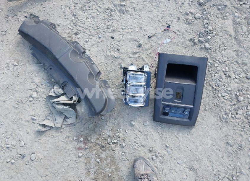 Photo 11 of 2022 Chevrolet Traverse FWD LS (VIN 1GNERFKW6NJ170307)