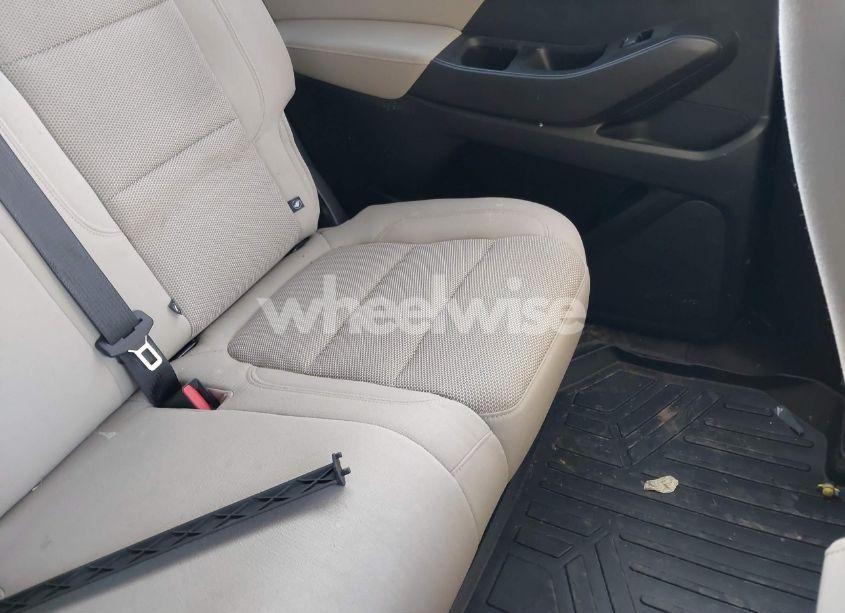 Photo 8 of 2022 Chevrolet Traverse FWD LS (VIN 1GNERFKW6NJ170307)