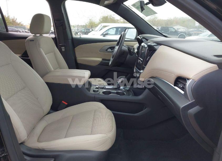 Photo 5 of 2023 Chevrolet Traverse FWD LS (VIN 1GNERFKW6PJ103791)