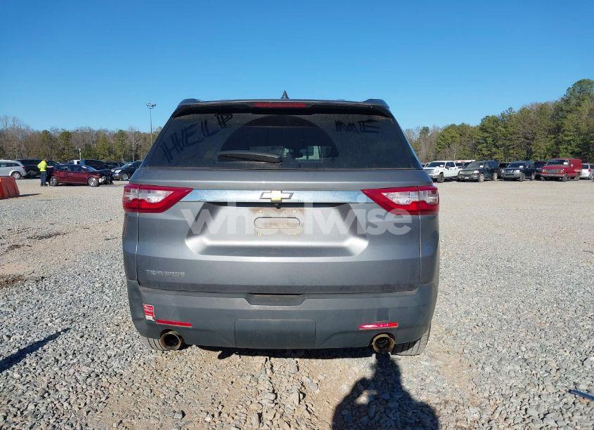 Photo 16 of 2018 Chevrolet Traverse LS (VIN 1GNERFKW7JJ217645)