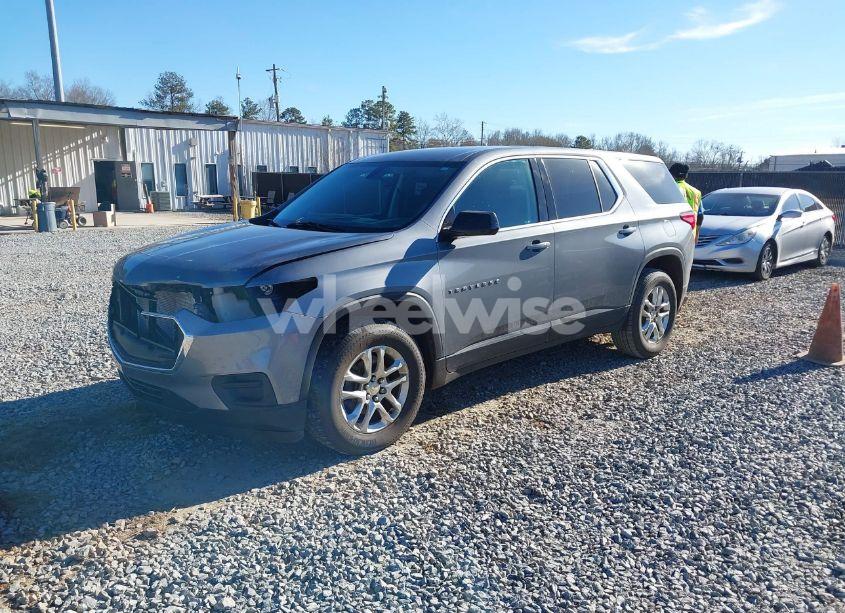 Photo 2 of 2018 Chevrolet Traverse LS (VIN 1GNERFKW7JJ217645)