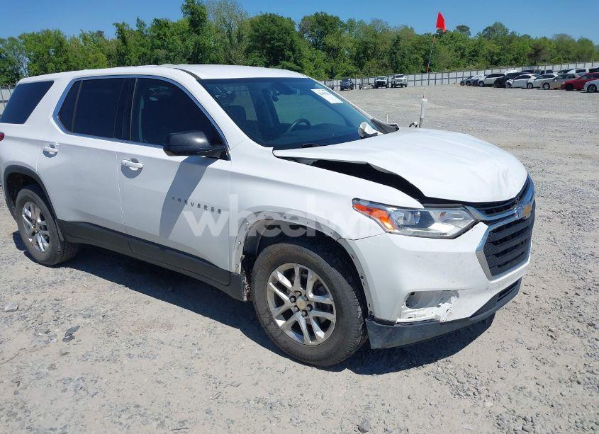 2018 Chevrolet Traverse LS (VIN 1GNERFKW7JJ237569) main photo