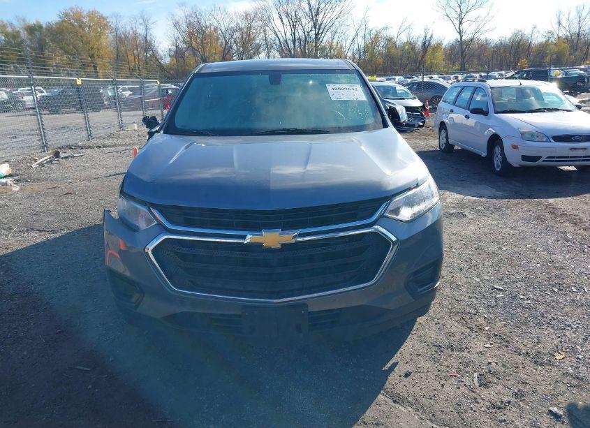 Photo 12 of 2019 Chevrolet Traverse LS (VIN 1GNERFKW7KJ137893)