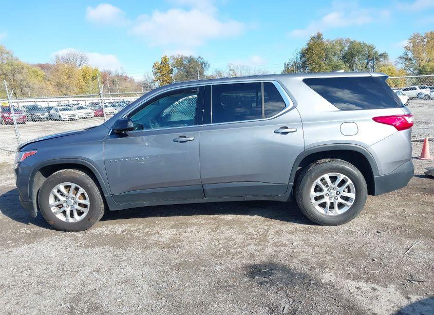 Photo 14 of 2019 Chevrolet Traverse LS (VIN 1GNERFKW7KJ137893)