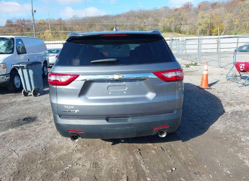 Photo 16 of 2019 Chevrolet Traverse LS (VIN 1GNERFKW7KJ137893)