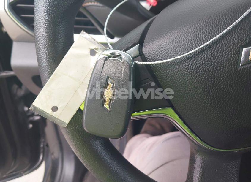 Photo 11 of 2019 Chevrolet Traverse LS (VIN 1GNERFKW7KJ196992)