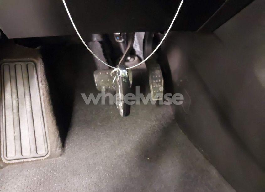 Photo 11 of 2019 Chevrolet Traverse LS (VIN 1GNERFKW7KJ232566)