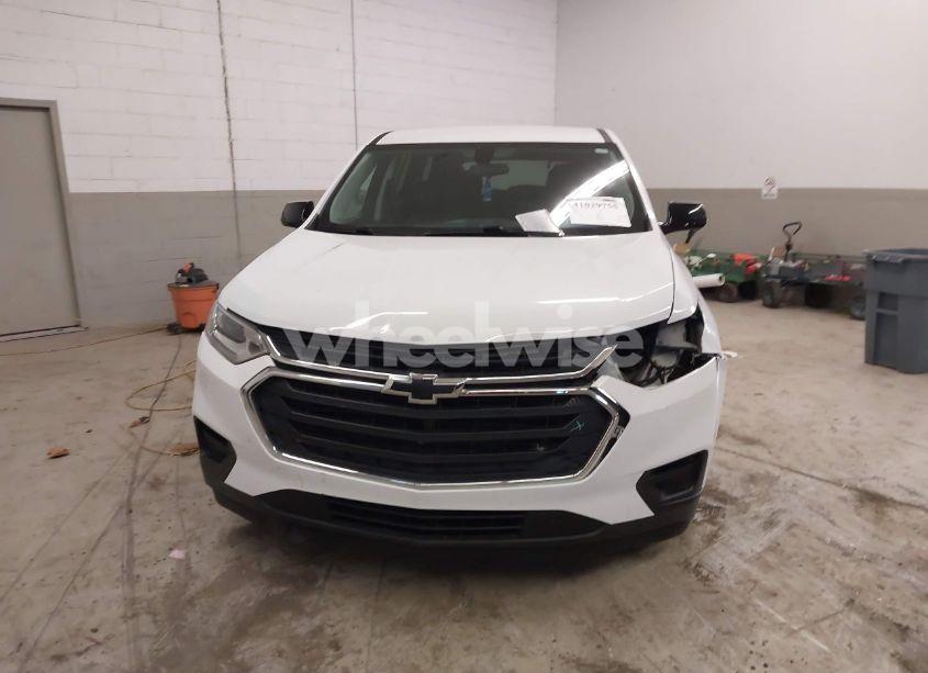 Photo 13 of 2019 Chevrolet Traverse LS (VIN 1GNERFKW7KJ232566)
