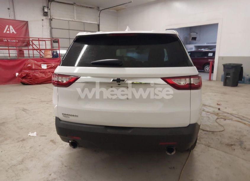 Photo 17 of 2019 Chevrolet Traverse LS (VIN 1GNERFKW7KJ232566)