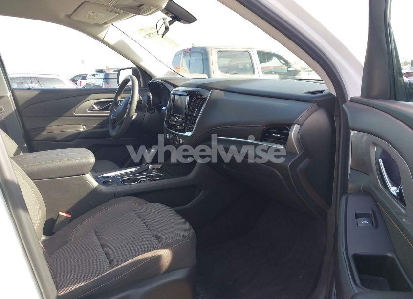 Photo 5 of 2020 Chevrolet Traverse FWD LS (VIN 1GNERFKW7LJ115555)