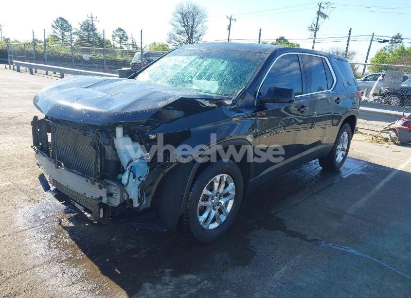 Photo 2 of 2020 Chevrolet Traverse FWD LS (VIN 1GNERFKW7LJ207118)