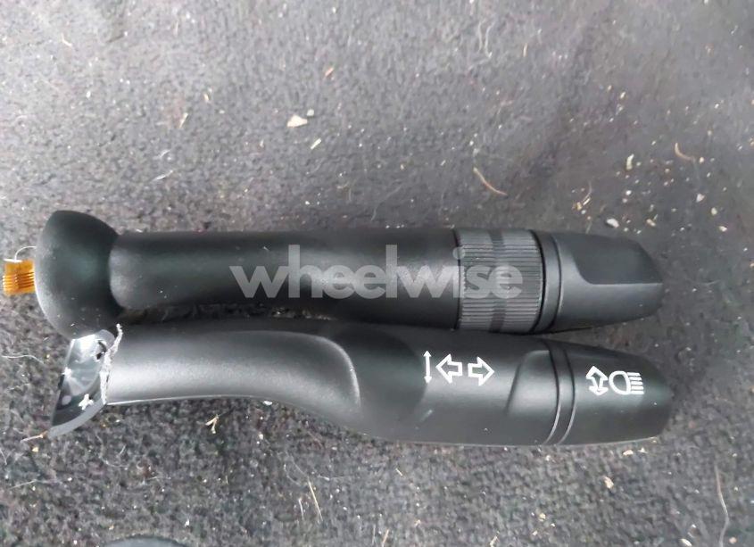 Photo 12 of 2020 Chevrolet Traverse FWD LS (VIN 1GNERFKW7LJ207622)