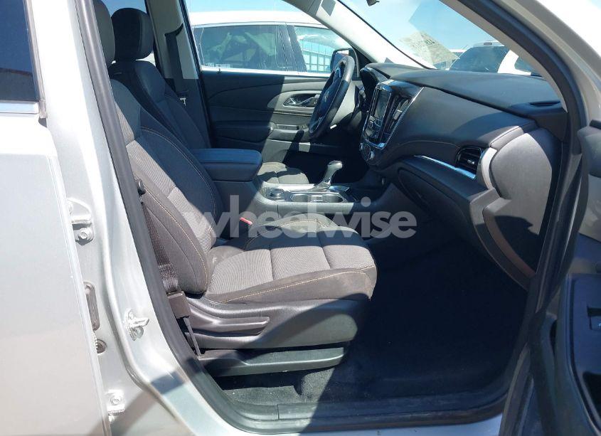 Photo 5 of 2020 Chevrolet Traverse FWD LS (VIN 1GNERFKW7LJ255721)