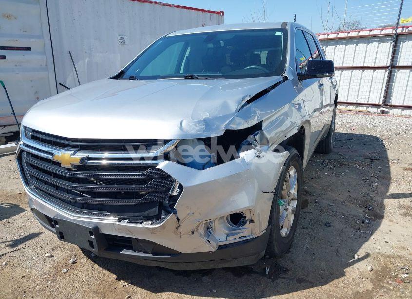 Photo 6 of 2020 Chevrolet Traverse FWD LS (VIN 1GNERFKW7LJ255721)