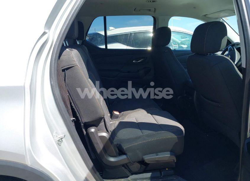 Photo 8 of 2020 Chevrolet Traverse FWD LS (VIN 1GNERFKW7LJ255721)