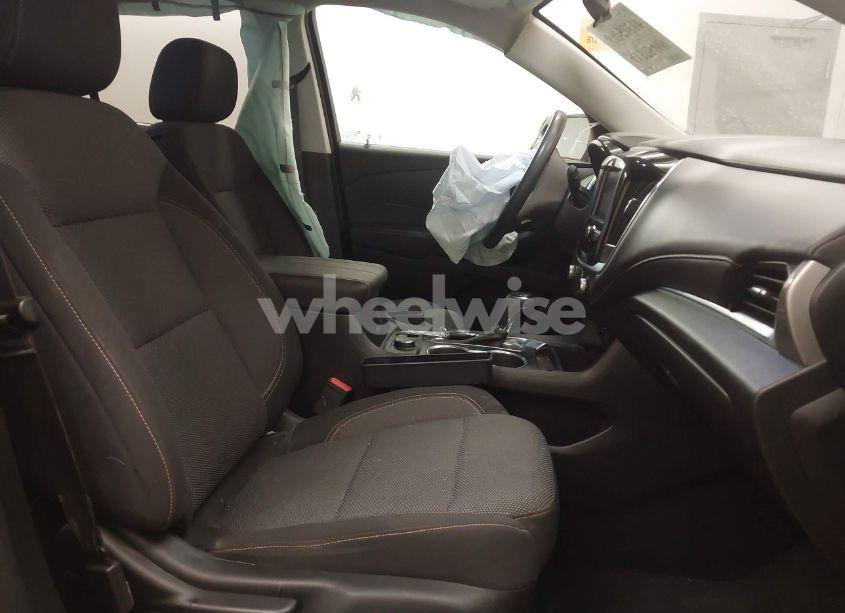 Photo 5 of 2020 Chevrolet Traverse FWD LS (VIN 1GNERFKW7LJ287178)