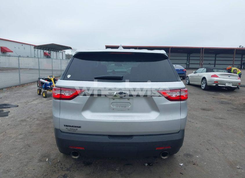 Photo 16 of 2021 Chevrolet Traverse FWD LS (VIN 1GNERFKW7MJ250827)