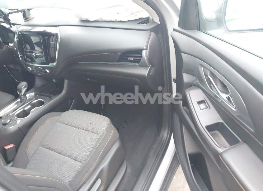 Photo 5 of 2021 Chevrolet Traverse FWD LS (VIN 1GNERFKW7MJ250827)