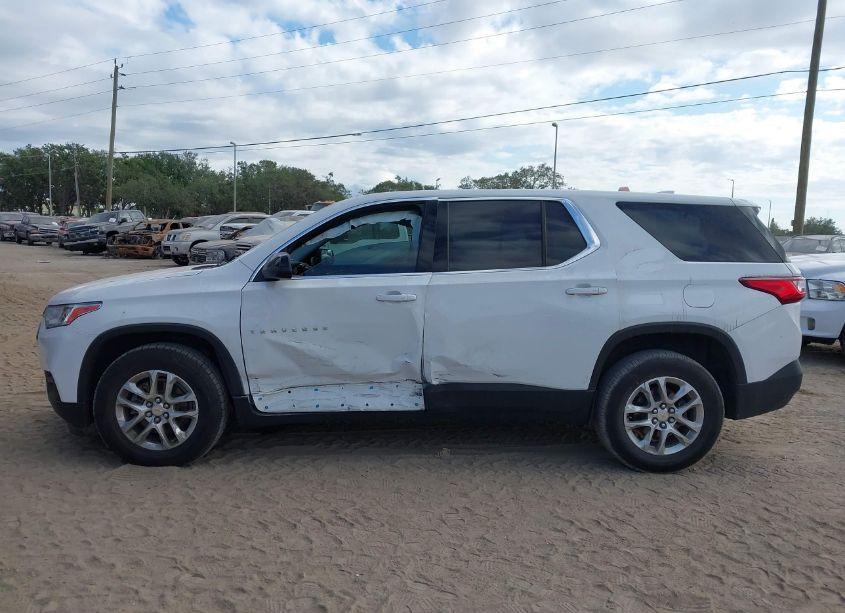 Photo 14 of 2021 Chevrolet Traverse FWD LS (VIN 1GNERFKW7MJ254599)