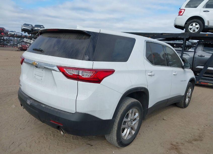 Photo 4 of 2021 Chevrolet Traverse FWD LS (VIN 1GNERFKW7MJ254599)