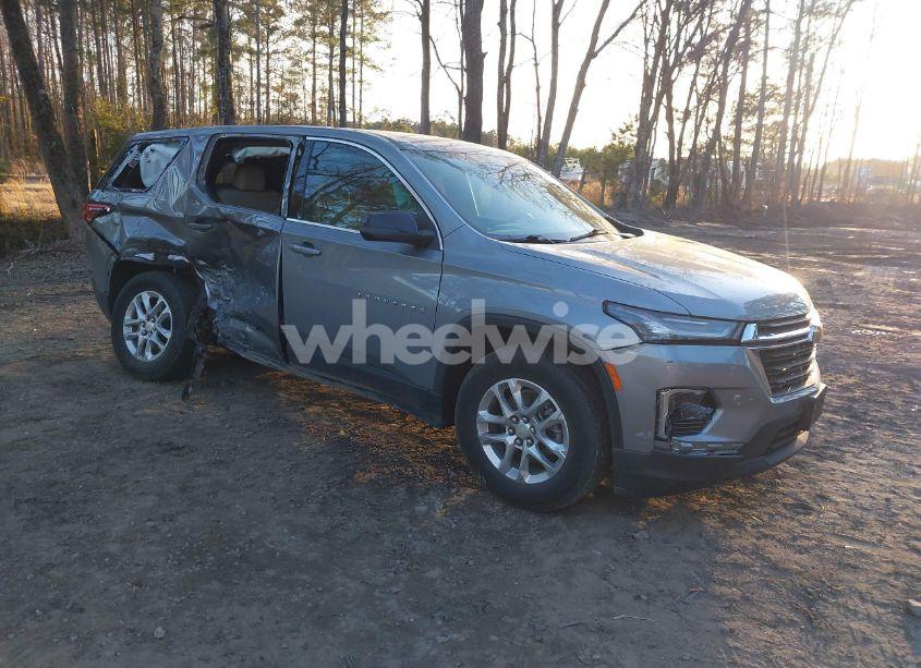2023 Chevrolet Traverse FWD LS (VIN 1GNERFKW7PJ135438) main photo