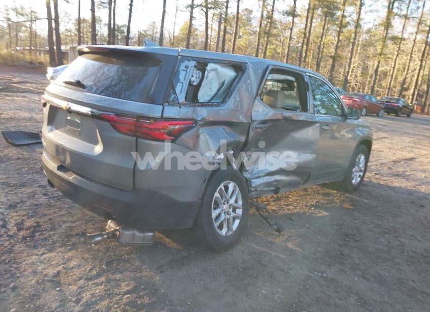 Photo 4 of 2023 Chevrolet Traverse FWD LS (VIN 1GNERFKW7PJ135438)