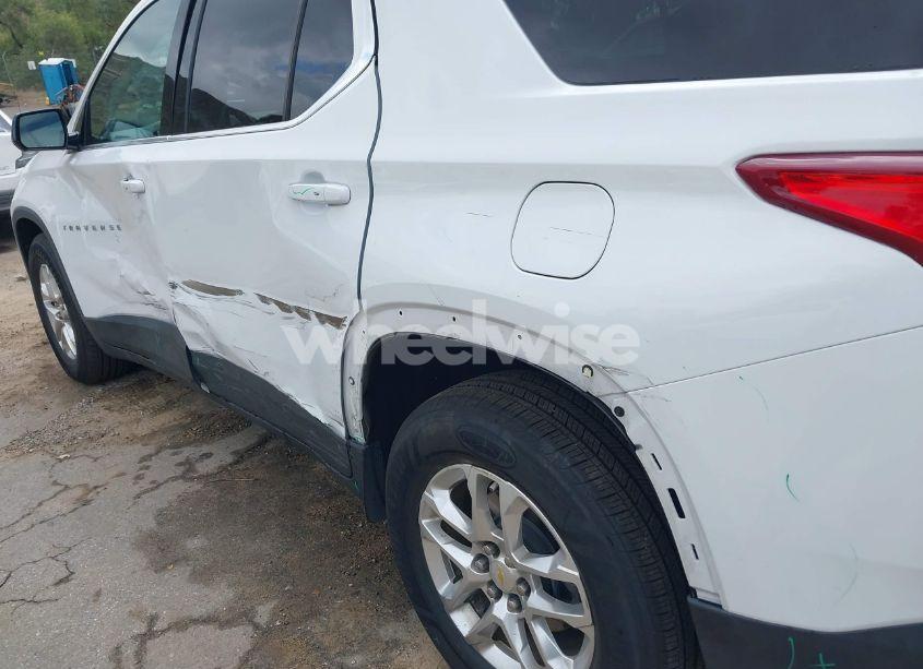 Photo 17 of 2019 Chevrolet Traverse LS (VIN 1GNERFKW8KJ226369)