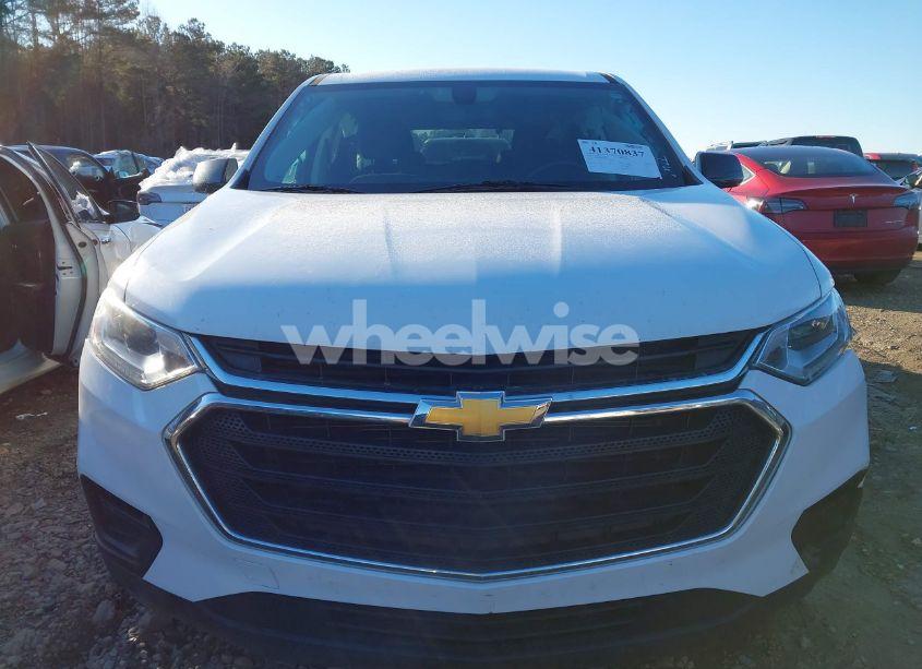 Photo 12 of 2019 Chevrolet Traverse LS (VIN 1GNERFKW8KJ238411)