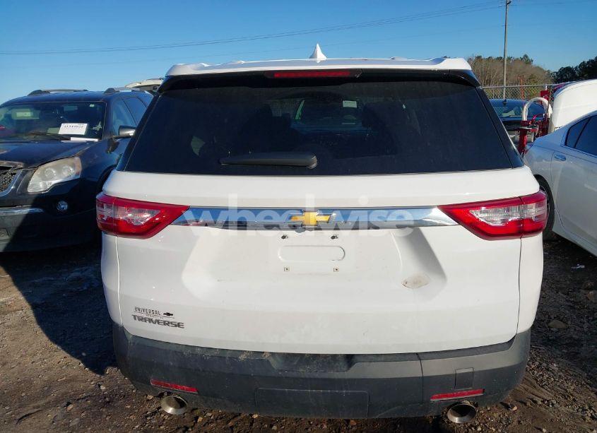 Photo 16 of 2019 Chevrolet Traverse LS (VIN 1GNERFKW8KJ238411)