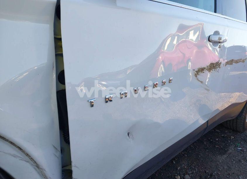 Photo 17 of 2019 Chevrolet Traverse LS (VIN 1GNERFKW8KJ238411)