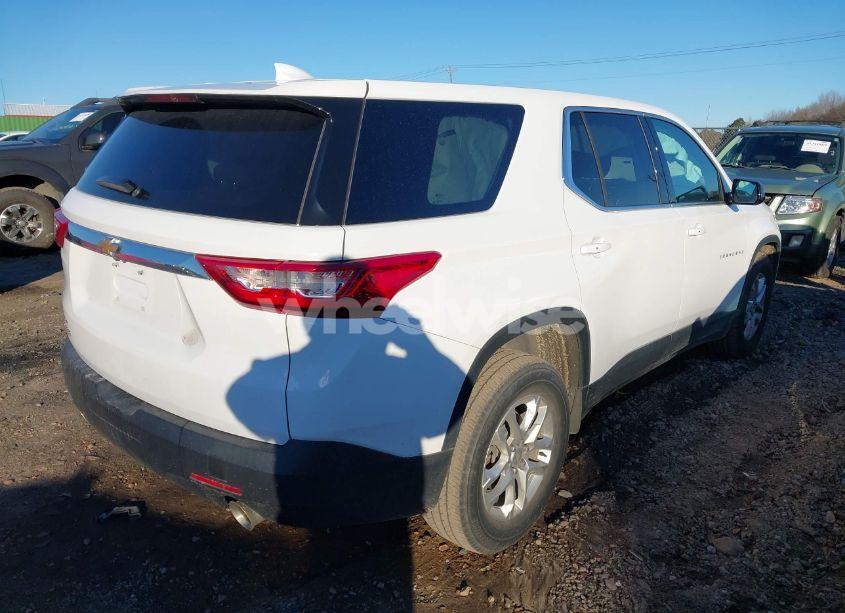 Photo 4 of 2019 Chevrolet Traverse LS (VIN 1GNERFKW8KJ238411)