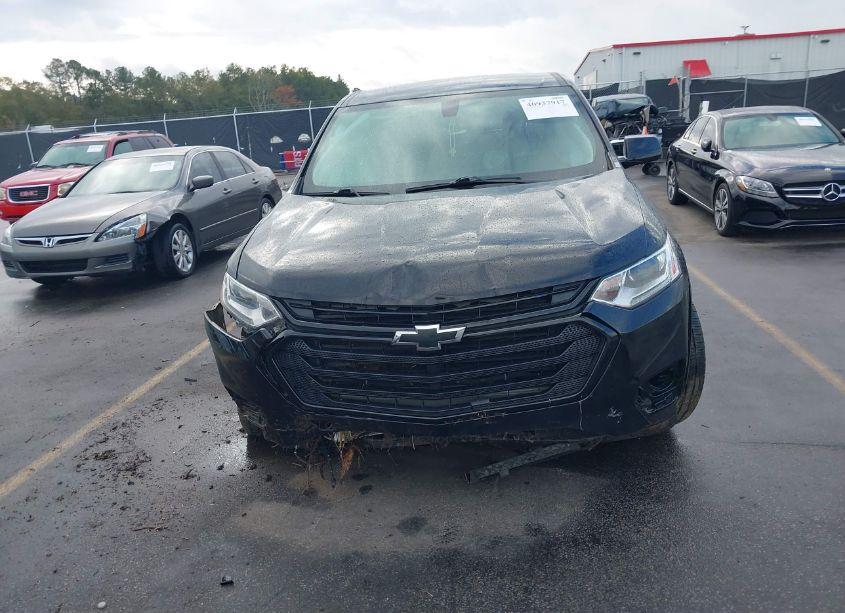 Photo 12 of 2019 Chevrolet Traverse LS (VIN 1GNERFKW8KJ241616)